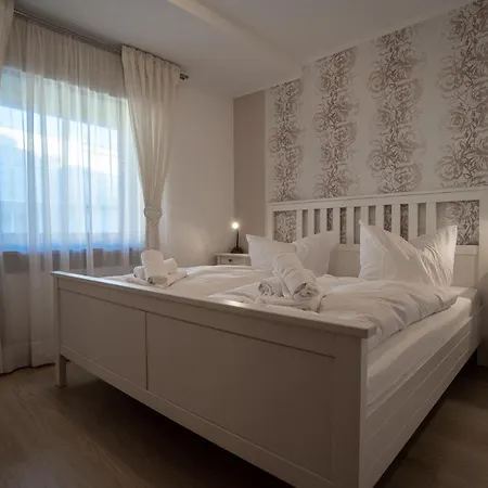 Residenz Rosengarten Wohnung 305 Mit Meerblick Busum Exterior photo